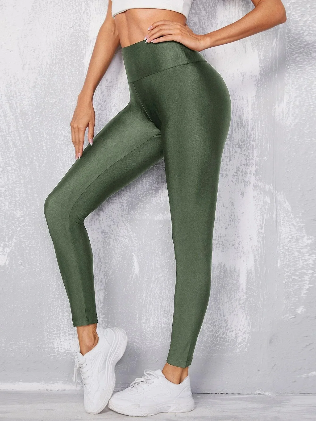 European And American Charmed Green Glossy Leggings High Waisted Solid Color Leggings High Stretch Slim Nine-point Pants Women
