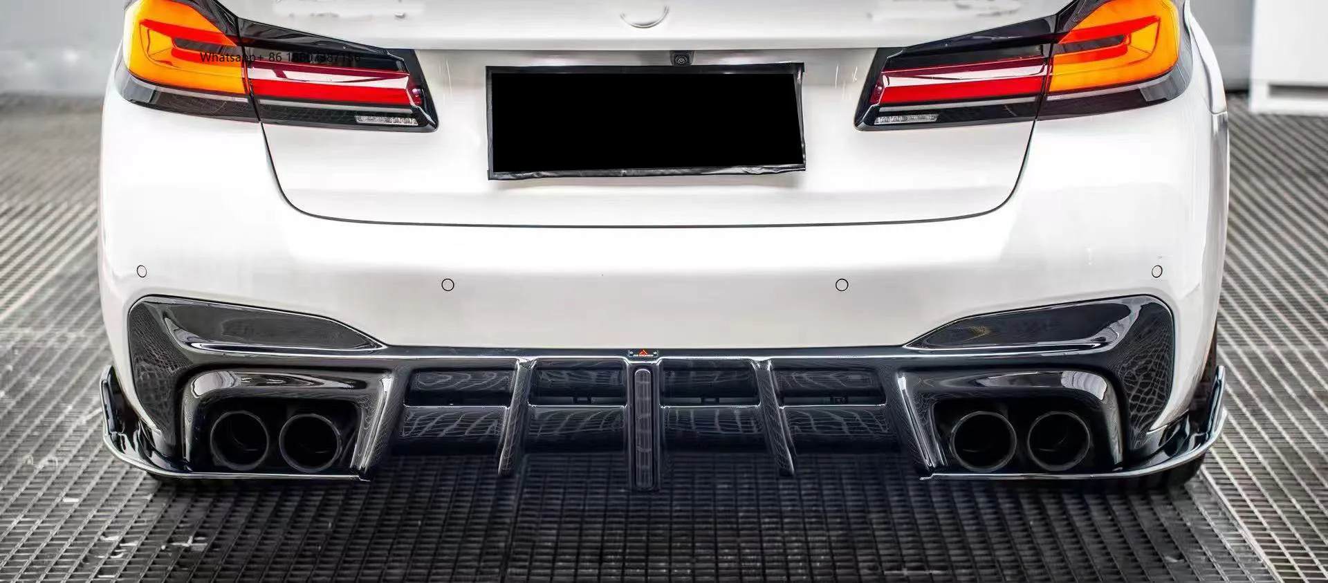 

Yaochi 2018 for 5 Series G30 G38 Carbon Fiber Rear Bumper Lip Bolt-On New with Exhaust Cut-Outs Universal Fitment