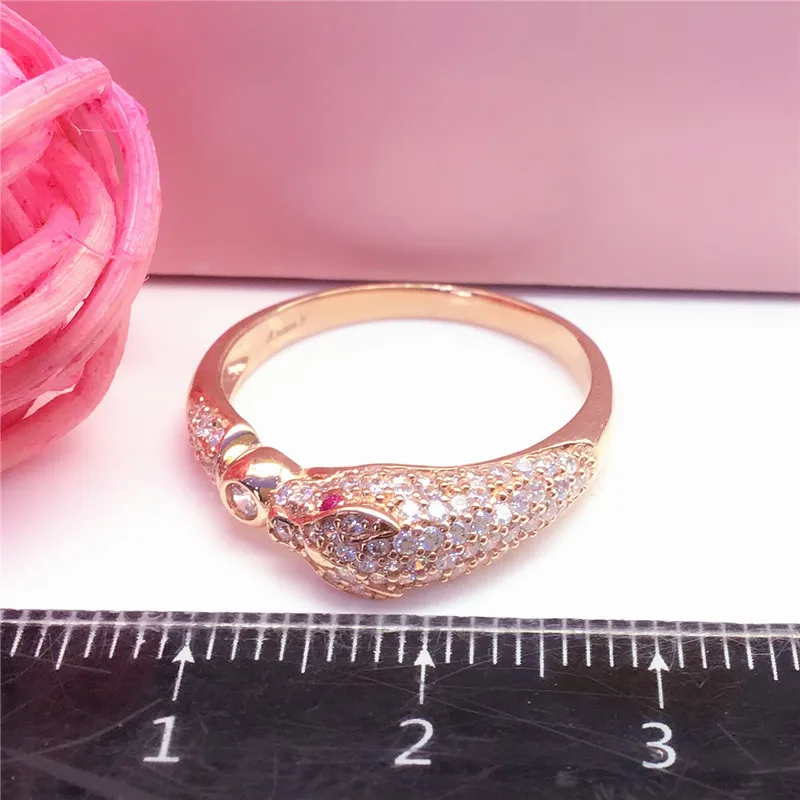 Designer creative 585 purple gold crystal leopard head rings for women opening 14K rose gold novelty shine engagement jewelry