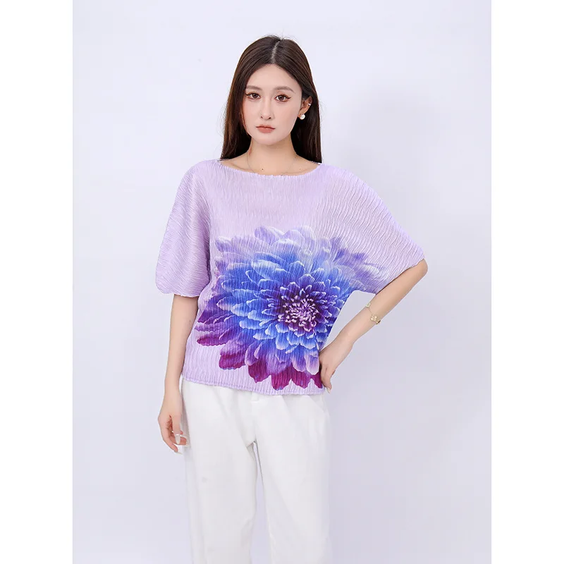 

Плиссированные топы Miyake для женщин, лето 2021, новая модная свободная футболка с рукавами «летучая мышь» и круглым вырезом с принтом для женщин