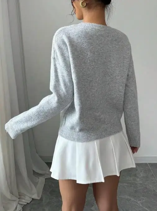 Осень/зима 2025, новый дизайн, модный и универсальный повседневный вязаный свитер с цветочным принтом и круглым вырезом для женщин