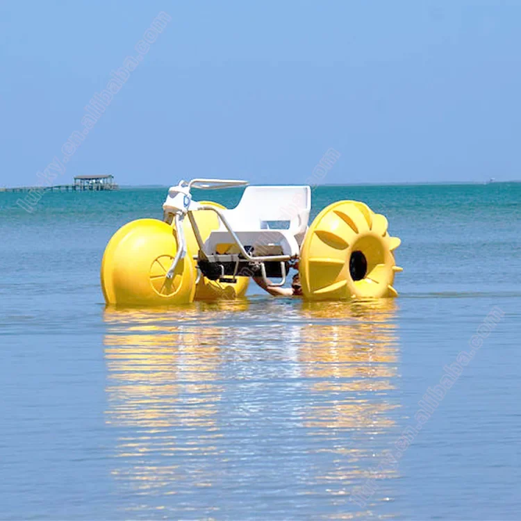 Tricicli acquatici Trike e bici d'acqua in vendita