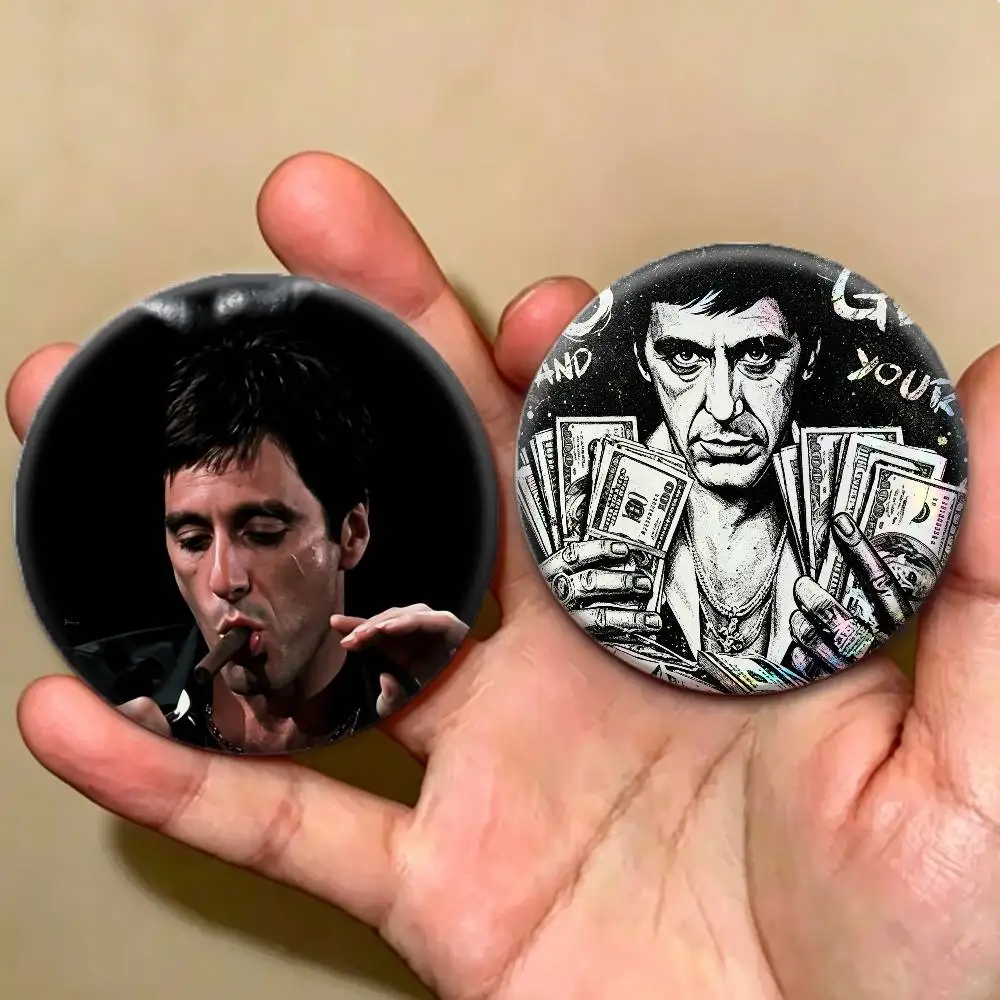 Retro Film S-Scarface   Badges Creative Tinplate Button PinsBrooch Badge Clothes Backpack