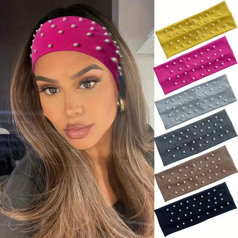 Perlenähnliche Haaraccessoires und Haarbänder in eleganten, einfarbigen Designs mit perlenähnlichen Verzierungen. – Detail 12