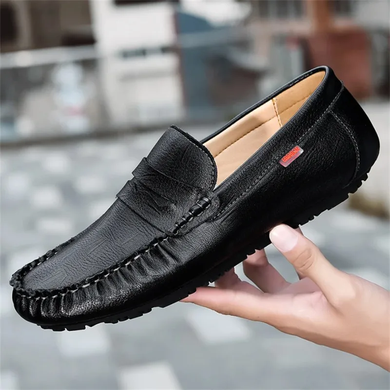 Herren-Loafer aus echtem Leder, modische Luxusmarke, Freizeitschuhe für Herren, leichte, bequeme Slip-on-Bootsschuhe, Mokassins