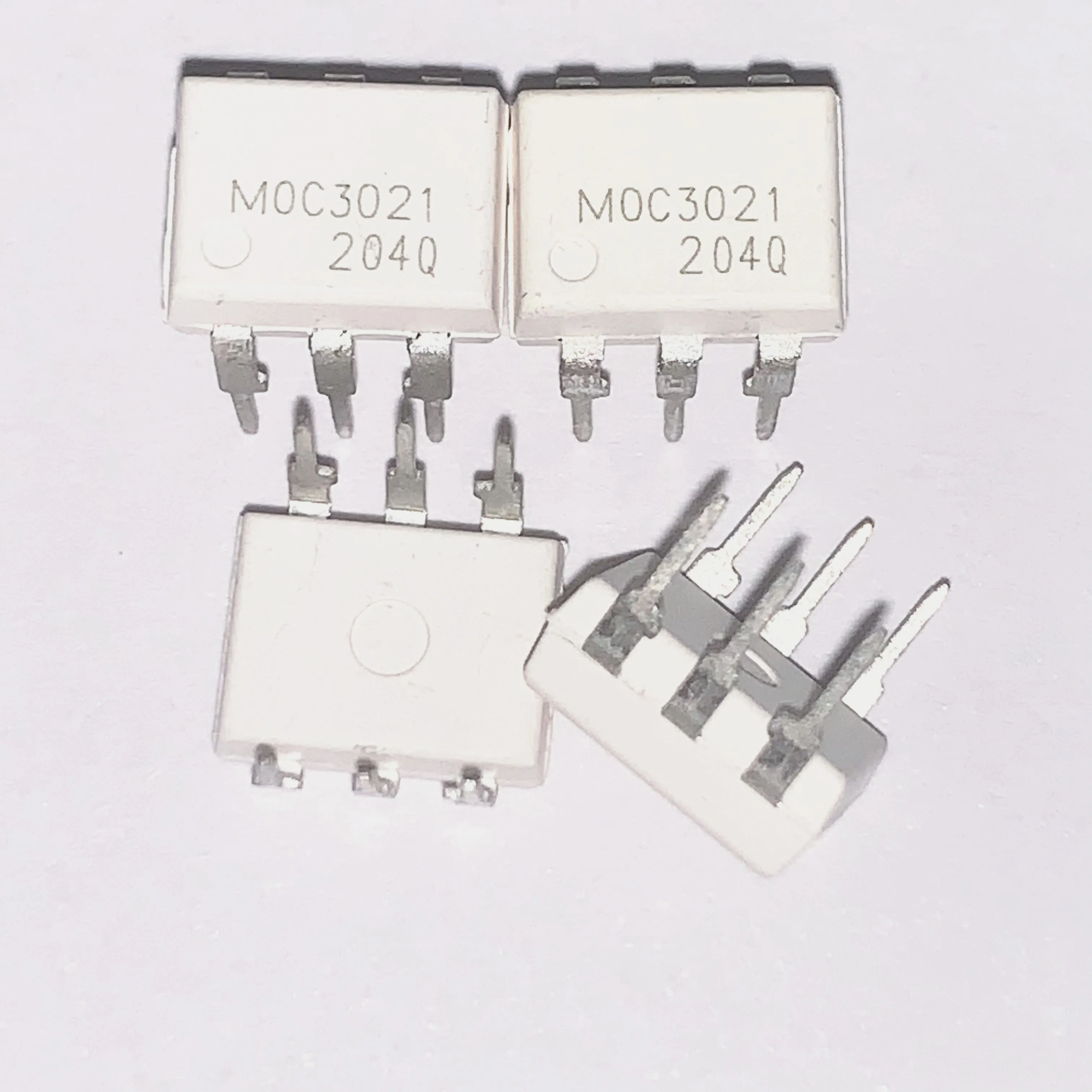 

10pcs/lot MOC3021 EL3021 K3021P 3021 DIP-6 OPTOCOUPLERS/OPTOISOLATORS