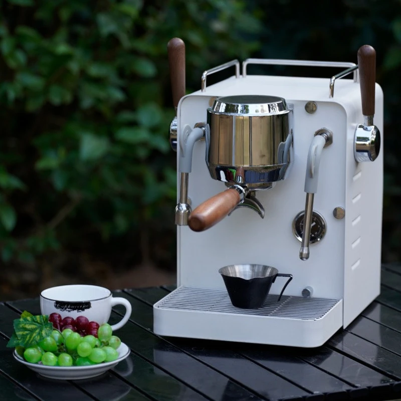 

Semi-automatic espresso machine, good things to share, highly recommended
