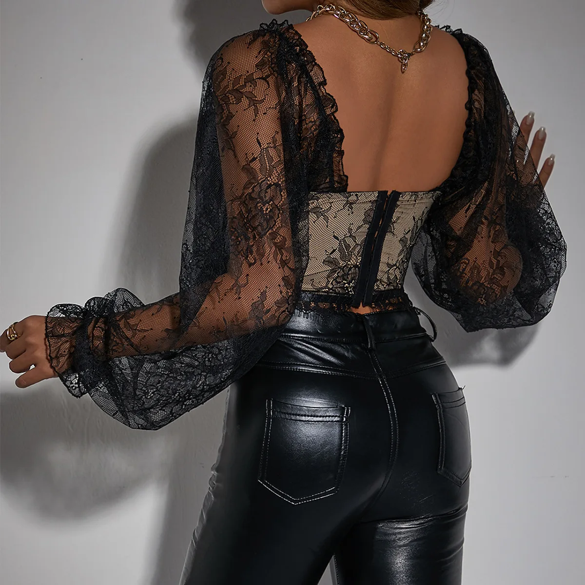 Spring Summer Sexy Crop Top Short T-shirt Women Eyelash Lace Embroidred Push-up Slim Stretchy Top Lantern Sleeve Vintage 64013