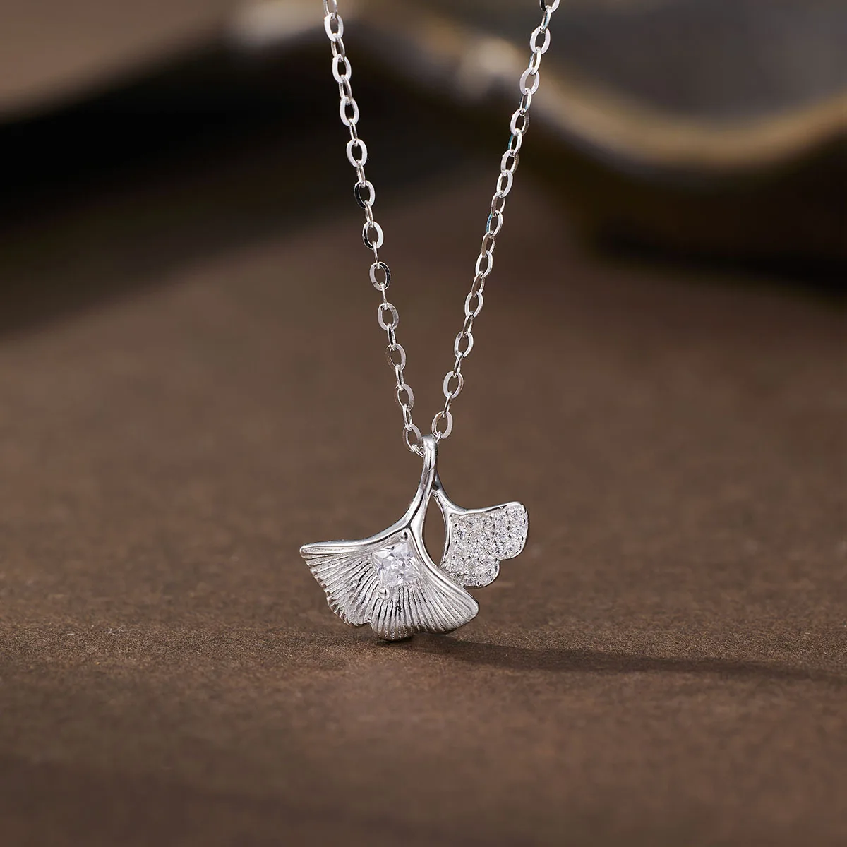 

ginko necklace Leaf 925 Sterling Silver Jewelry Women Literary Small Fresh Leaves Temperament Pendant Necklaces