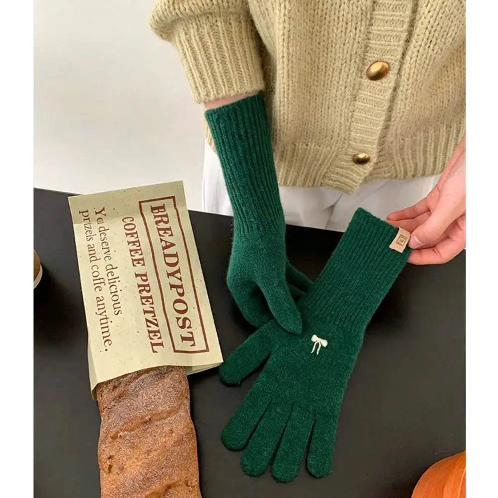 Korean Style Bow Embroidery Knitted Full Finger Gloves One Tip Thick Touch Screen Gloves Winter Warm Gloves For Women