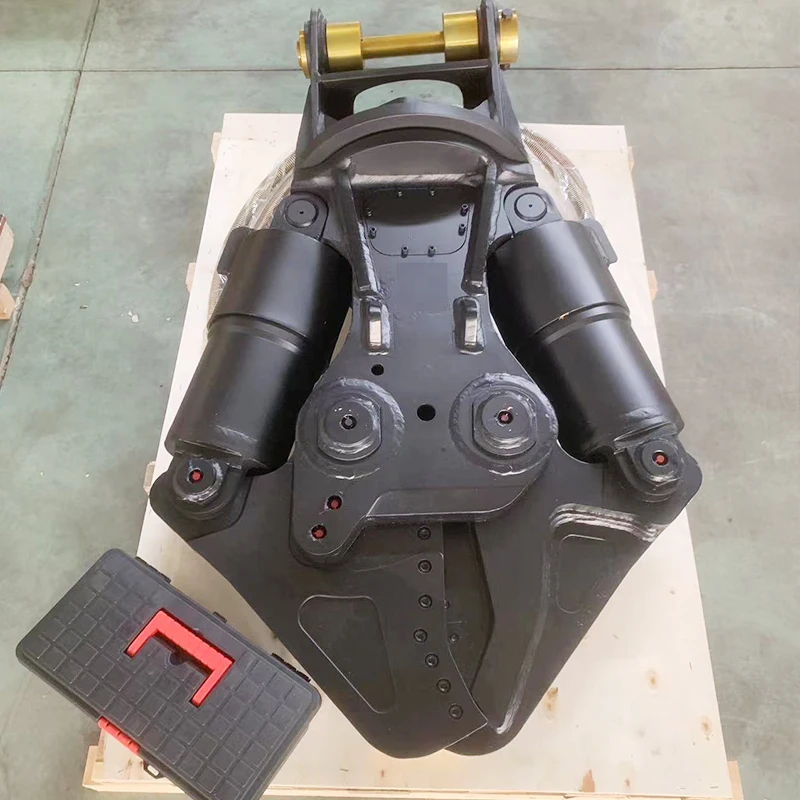 Innovative Excavator Hydraulic Shear with Integrated Debris Management Function