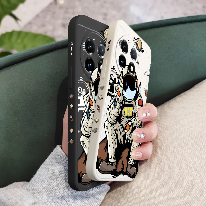 ディストレスト宇宙飛行士電話ケース Oneplus 13 13R 12 12R 11 11R 10 10R 10T 9R 9RT 9 8T 8 7 7T プロ 5 グラム液体シリコーンカバー