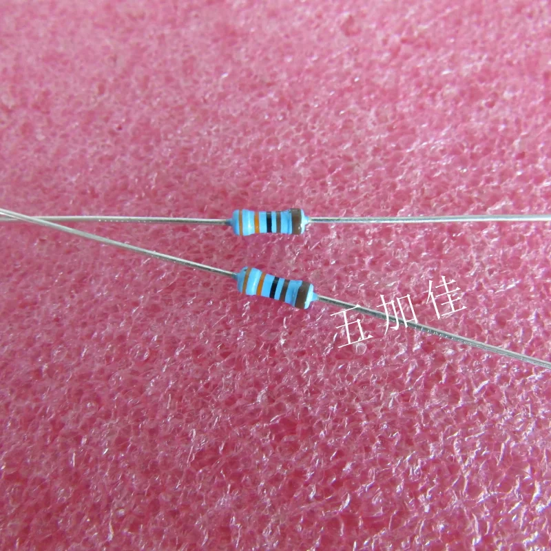 10-100pcs MBB02070C3301FCT00 0.6W 3.3K 1% imported low-noise metal film resistor