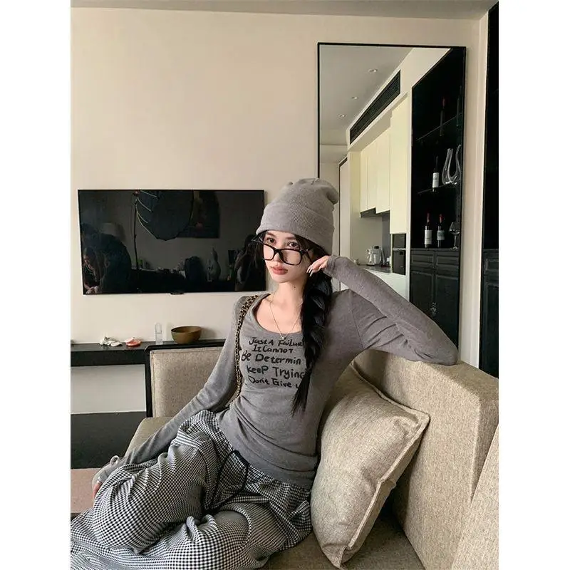 فتاة منخفضة العنق U طوق طويلة الأكمام تي شيرت الزراعة الذاتية مثير لينة لزجة ملابس داخلية موضة هوتي الخريف بلايز بالجملة