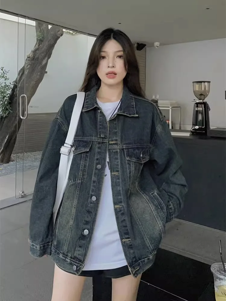

Washed American Style Oversized Denim Jacket Women's Spring Fashion Loose Long Sleeve Top Collar Button Detail