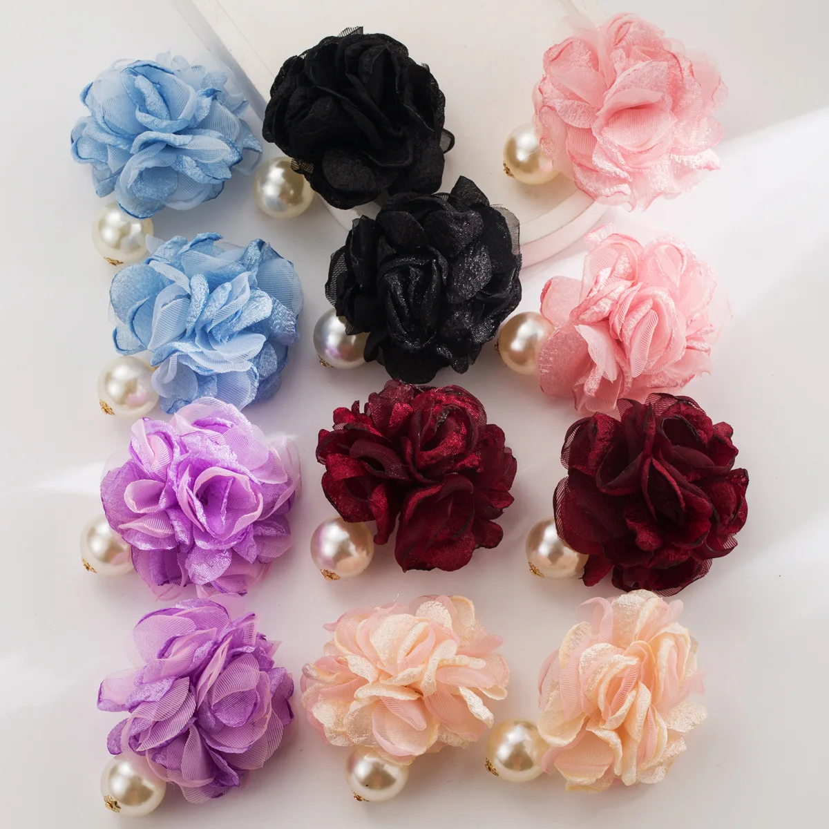 Romantic Layered Mesh Flower Stud Earrings Shimmering Pearl Accent Floral Ear Pins Elegant Wedding Bride Earring Accessories
