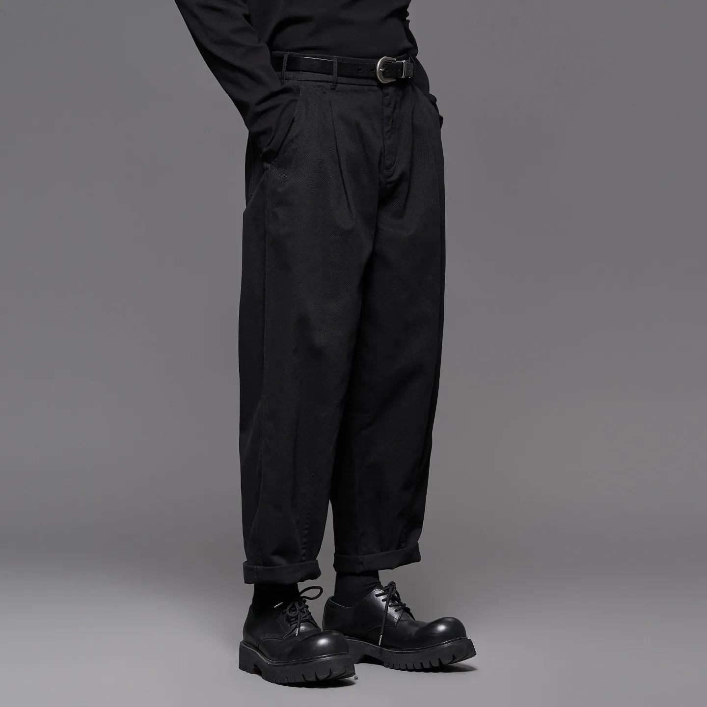 High Quality Cotton Washing Fashion Cut Feet Tapered Pants British Simple Black Men's Trousers