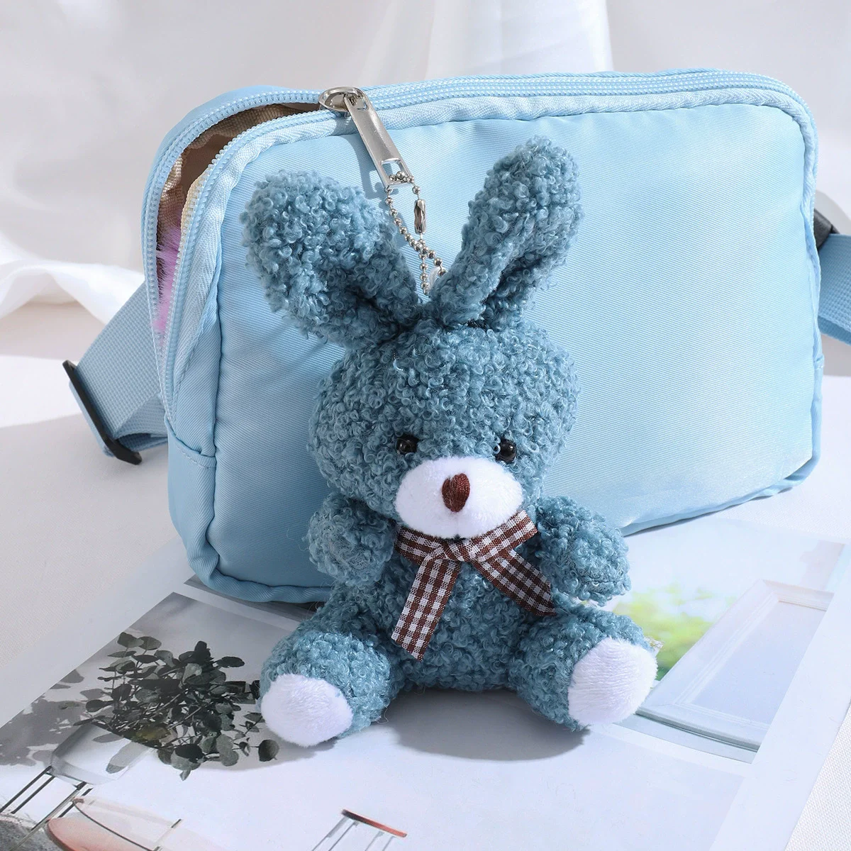 1pc15cm/5,9 pulgadas conejito rizado pequeño conejo de peluche colgante muñeco de peluche nuevo estúpido lindo juguetes de peluche cuatro colores mochila clave char