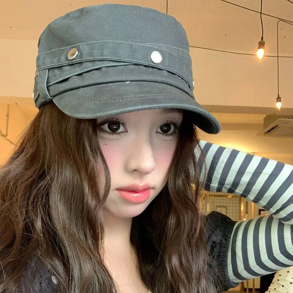 Retro Cotton Rivet Peaked Cap Y2k Spice Girls Rivet Flat Top Hat Fashion Korean Style Equestrian Hat Autumn