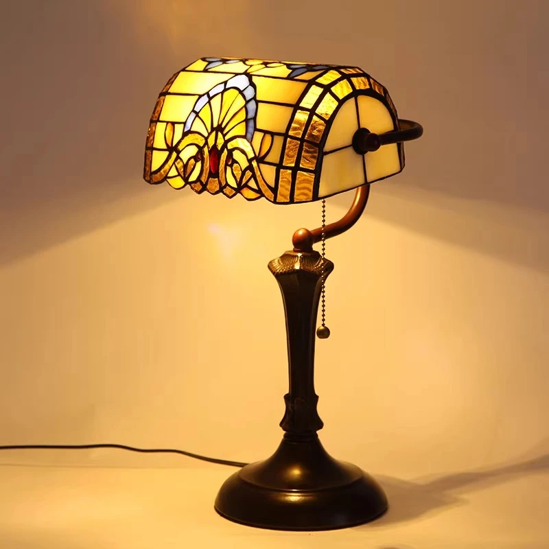 Retro Baroque Style LED Floor Lamps Bedroom Eye Protection Bedside Counter Stand Lights Study Homestay Decoration Light Fixtures