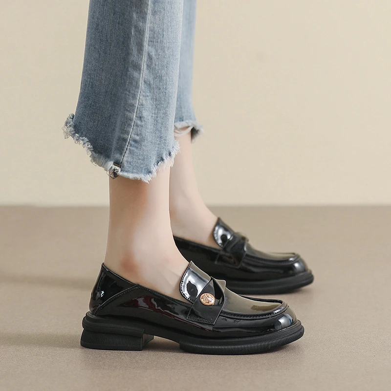 Women Thick Sole Loafers 2023 New Gold Coin Decor Soft Sole Leather Shoes British Style Casual Daily Footwear Comfortable