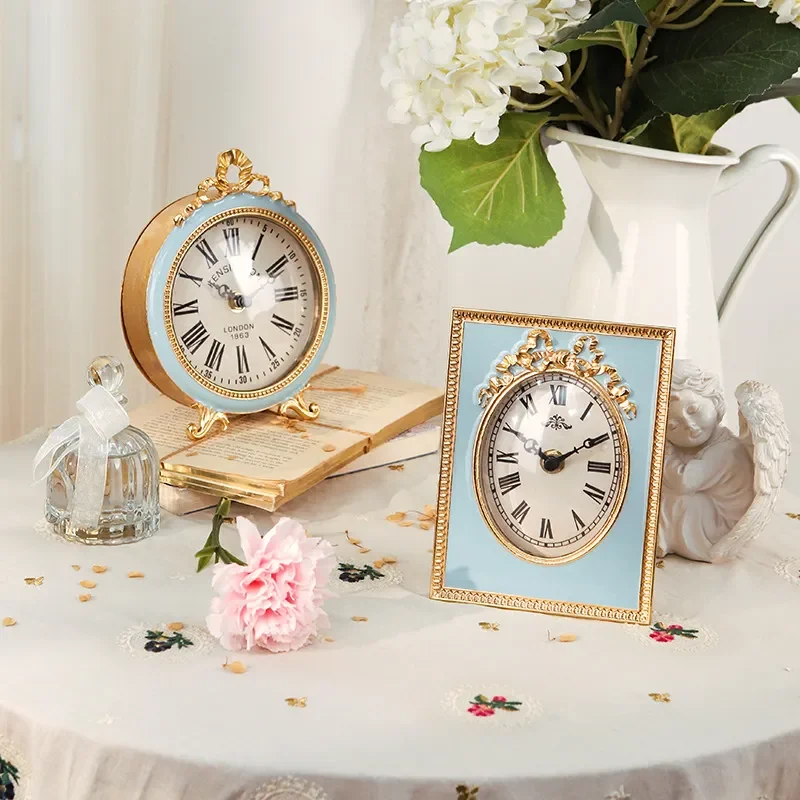 Modern Minimalist Silent Wall Clock for Living Room Bedroom Decor European Style Quartz Timepiece Home Office Decoration Gift