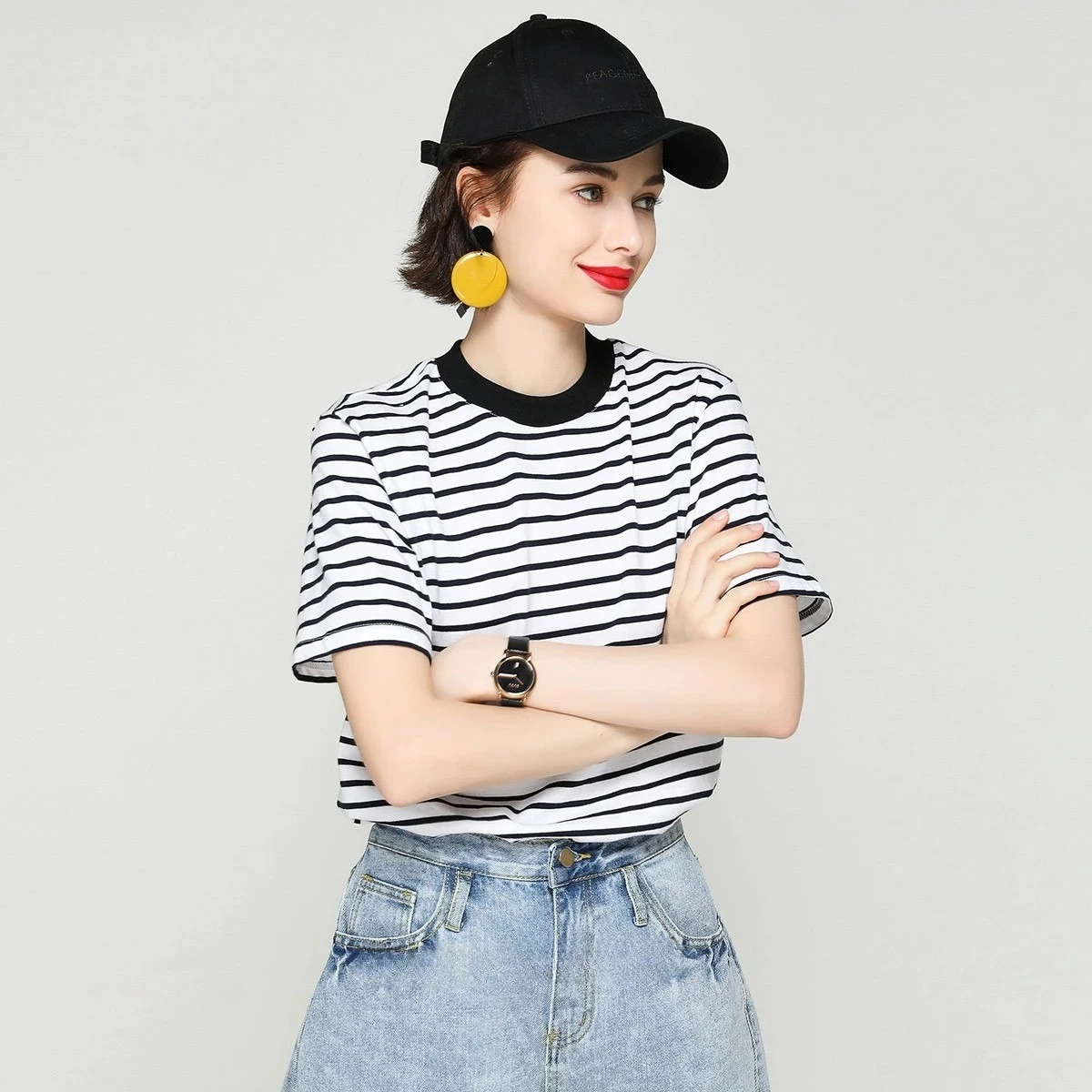 LOUISYAO T-shirt da donna girocollo a righe 2025 Estate Normcore Donna Top Colori a contrasto Allentati Y2k Manica corta Tees Street