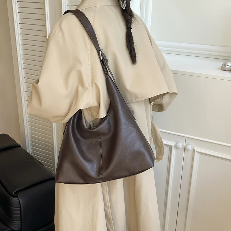 

Minimalist Design Diaper Bag For Women Leather Crossbody Bag Luxury Vintage Tote Designer Large Capacity Stylish Classic