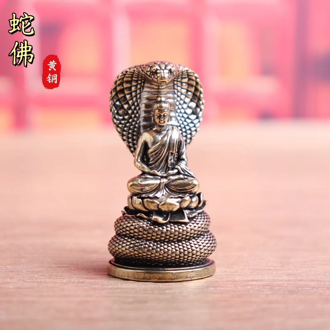 Cz sakyamuni buddha figurine - unique copper artwork