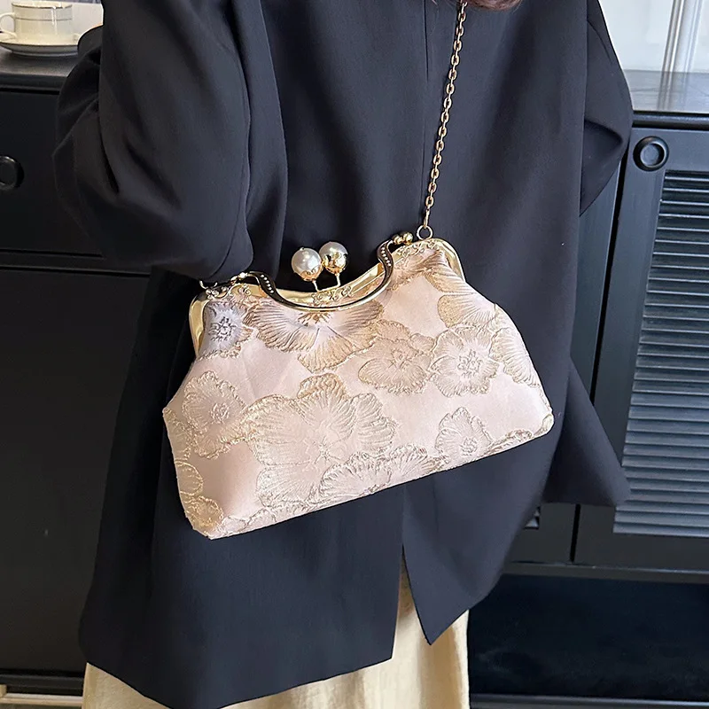 Vintage Chinese Style Evening Bags Handmade Embroidery Flower With Handle Handbags For Women Fashion Chain Shoulder Bags Clutch
