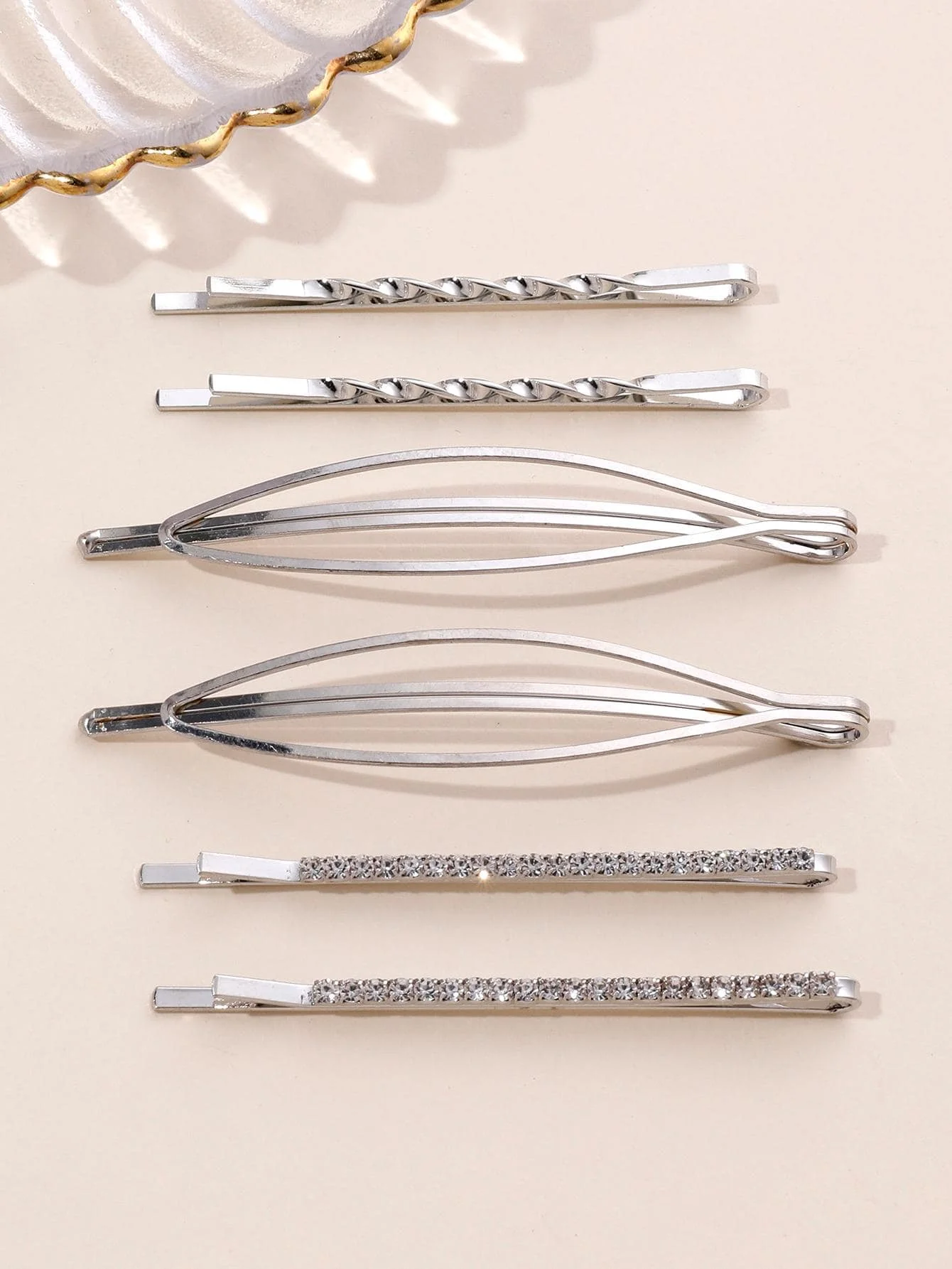 

6pcs Rhinestone Twist Detail Bobby Pins Hair Clips Barrettes For Women