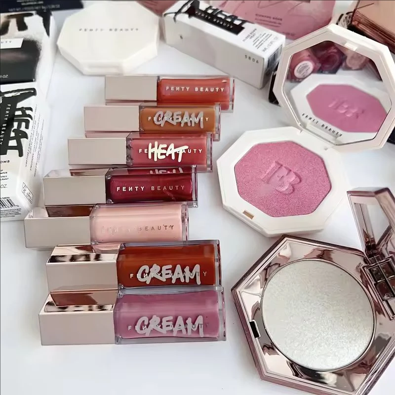 フェンティビューティー リップグロス グリッター モイスチャライジング ダイヤモンド ローズ ベール ルミネーター パレット コントゥアスティック 顔の形を演出