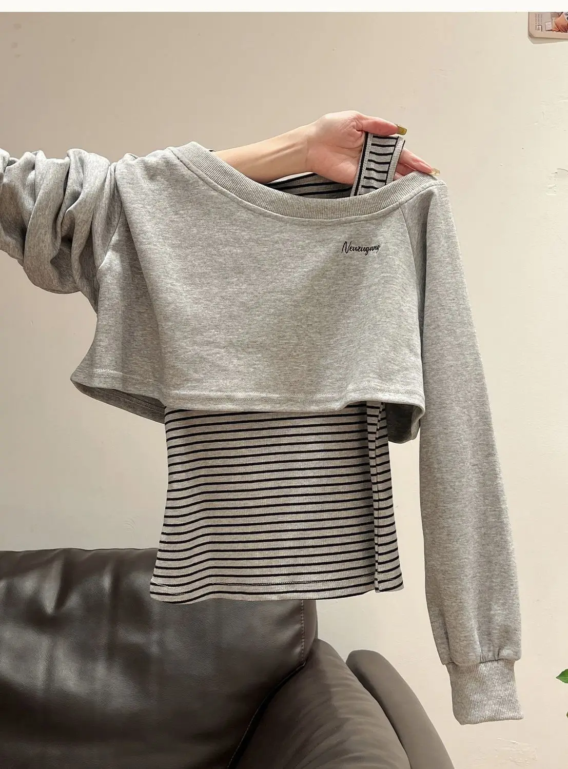 Designer Unique Off-shoulder Tops Women Two Piece Set Long Sleeve Striped Sweatshirt Fall Navy Hoodie Jacket Spring Outwear