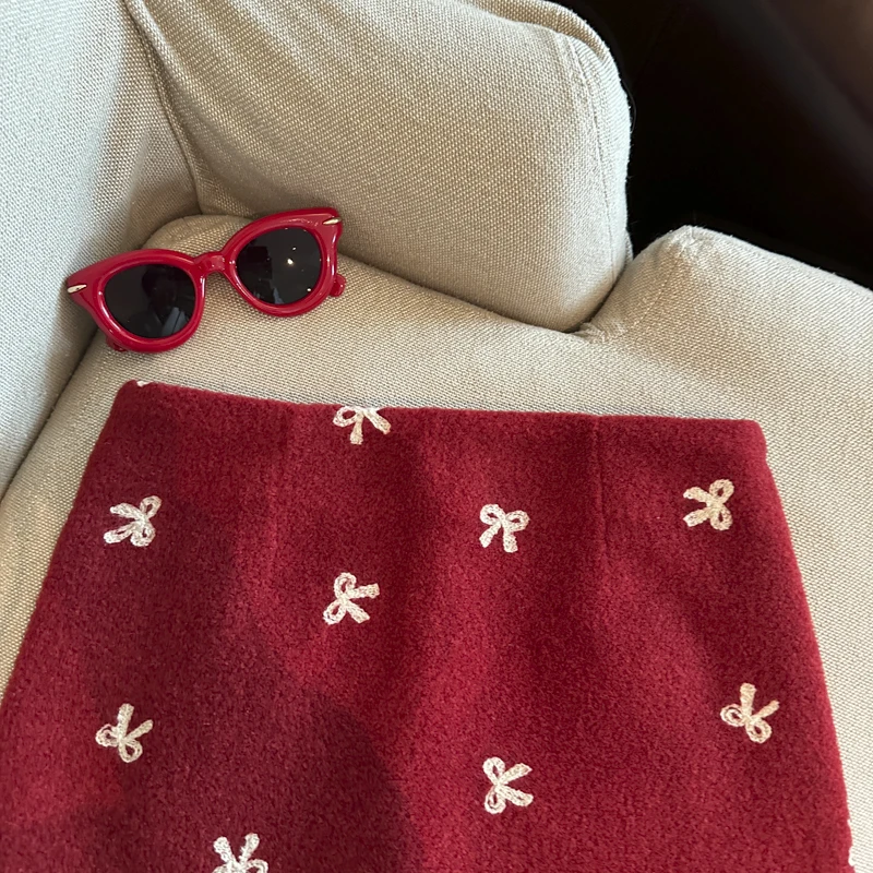 Bow Embroidery Red Woolen Skirt for Women Autumn and Winter New Style Slimming A-Line Mini Skirt for Petite