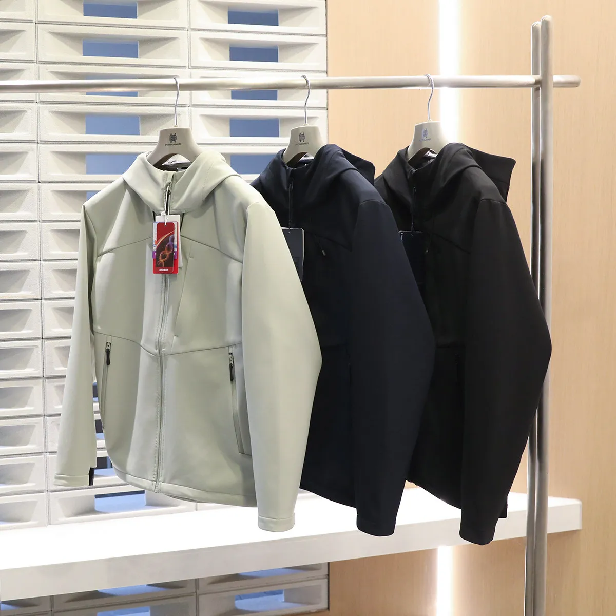 City Functional Wind 2026 Spring and Autumn New Sports Thin Velvet Jacket Men's Three-proof Soft Shell Jacket