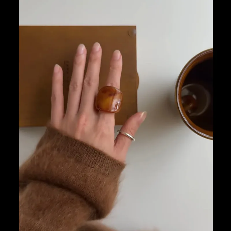

Amber color resin chunky rings for women chunky statement acrylic statement rings maillard style jewelry new in2025