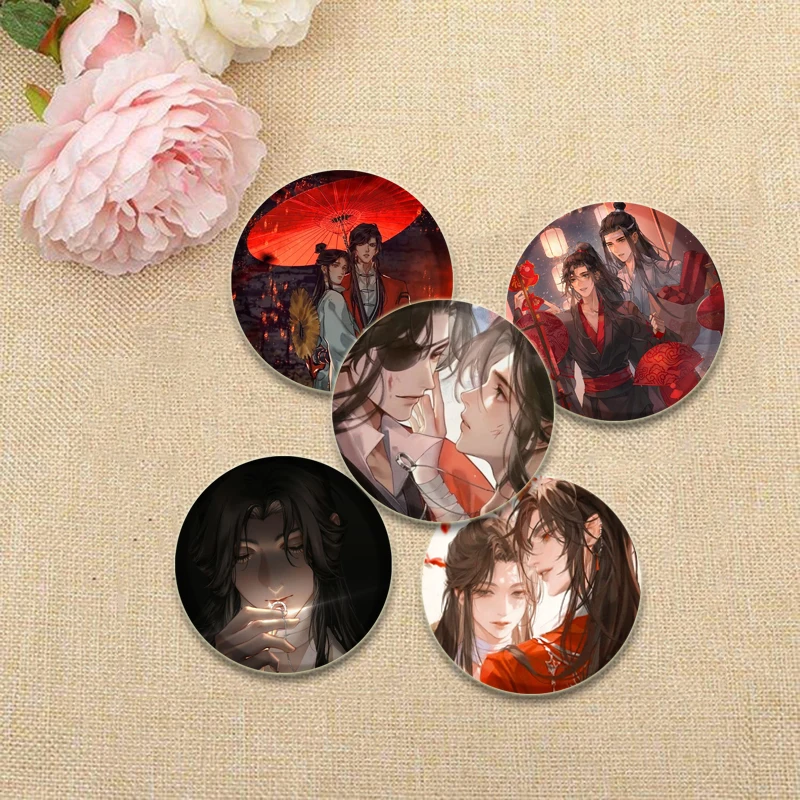 Anime Heaven Official's Blessing Brooches Xie Lian Hua Cheng Pins Round Cartoon Badge Backpack Accessories Jewelry Gifts