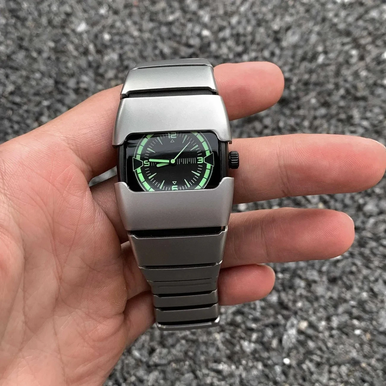 BENLYDESIGN L700 ساعات معدنية Unieke ساعات كلاسيكية مستقبلية لـ heren Punkstijl Mode Elektronisch Trendy Stijlvol Y2K