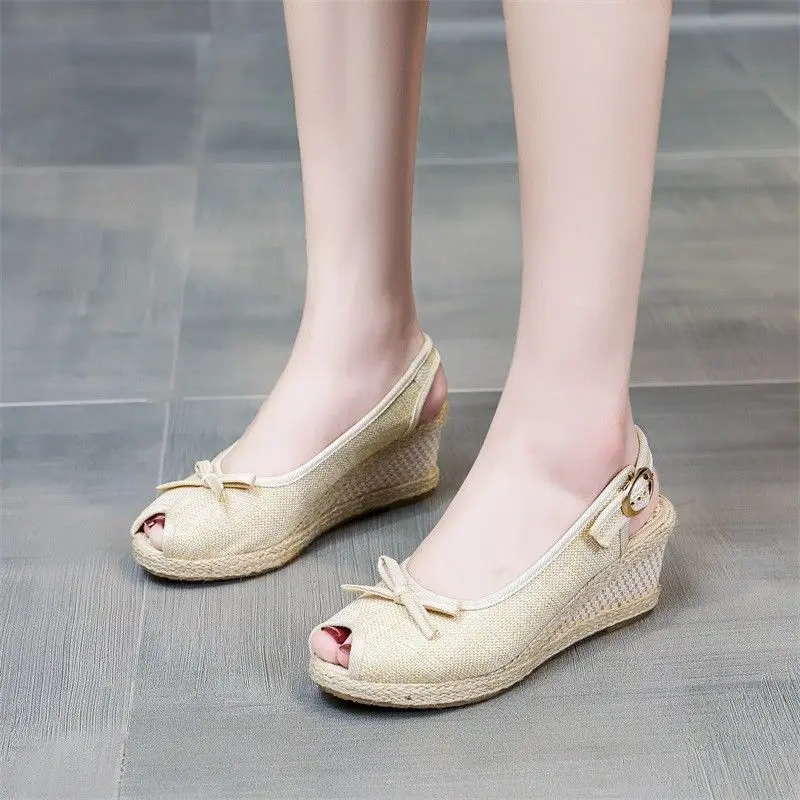 

2026 New Women's Summer Korean Style Peep-Toe Wedge Heel Sandals with Bow Versatile Outdoor Casual Wear