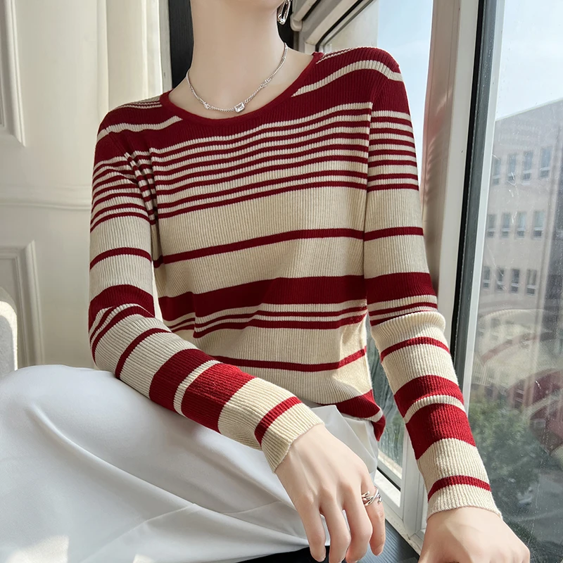 Woolen sweater for women in autumn and winter 2023 New round neck cashmere sweater Striped loose knit pullover Fashion warm top