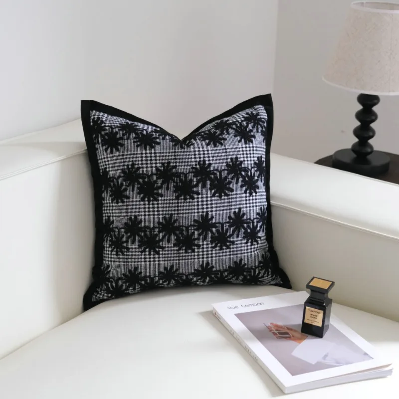 Medieval Light Luxury Black Side Pillow Waist Pillow Senior Sense Embroidered Pillow Cover Sofa Cushion Hotel Pillowcase