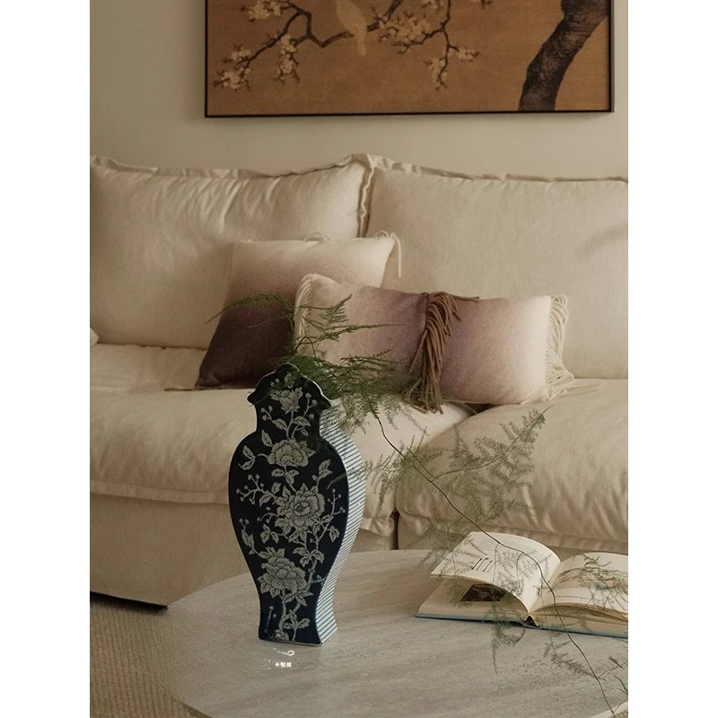 Vaso in ceramica bifacciale in porcellana bianca e blu