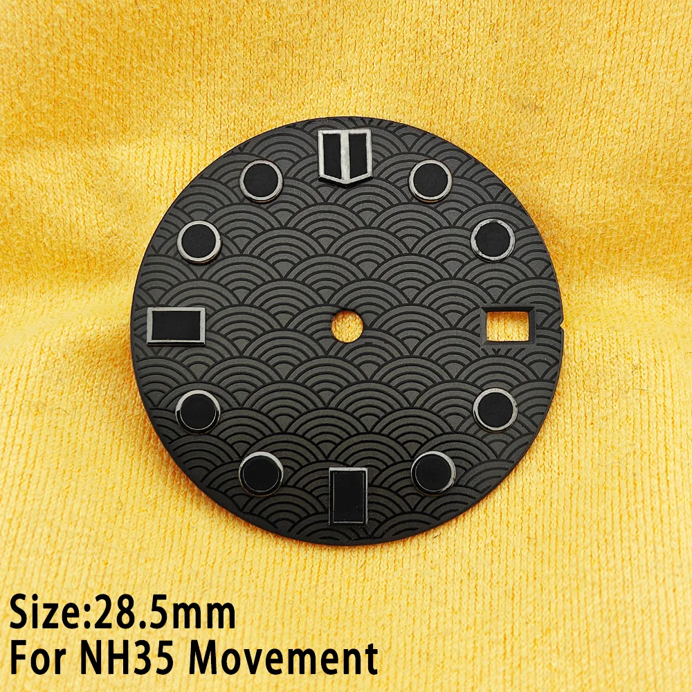 New 28.5mm NH35 Dial Hydraulic Texture Fish Scale Pattern C3 Luminous Red Face Gold Scale Date Window NH35 Series Watch Accessor