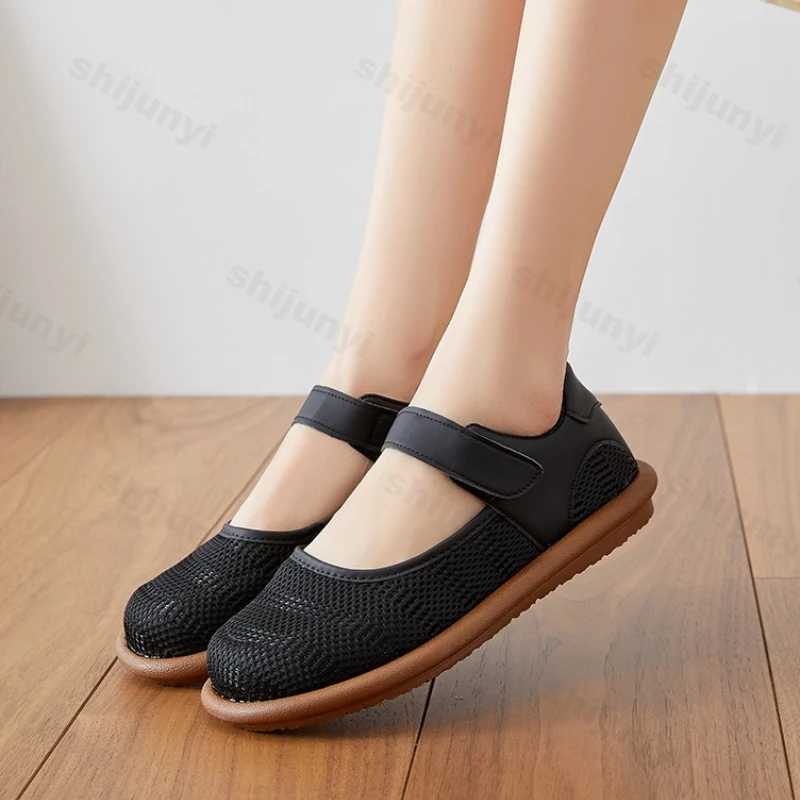 صنادل نسائية صيفية جديدة شبكية قابلة للتنفس خفيفة الوزن ومريحة كاجوال مسطحة ونعل ناعم للاستخدام الخارجي وغير قابلة للانزلاق أحذية فردية أنيقة