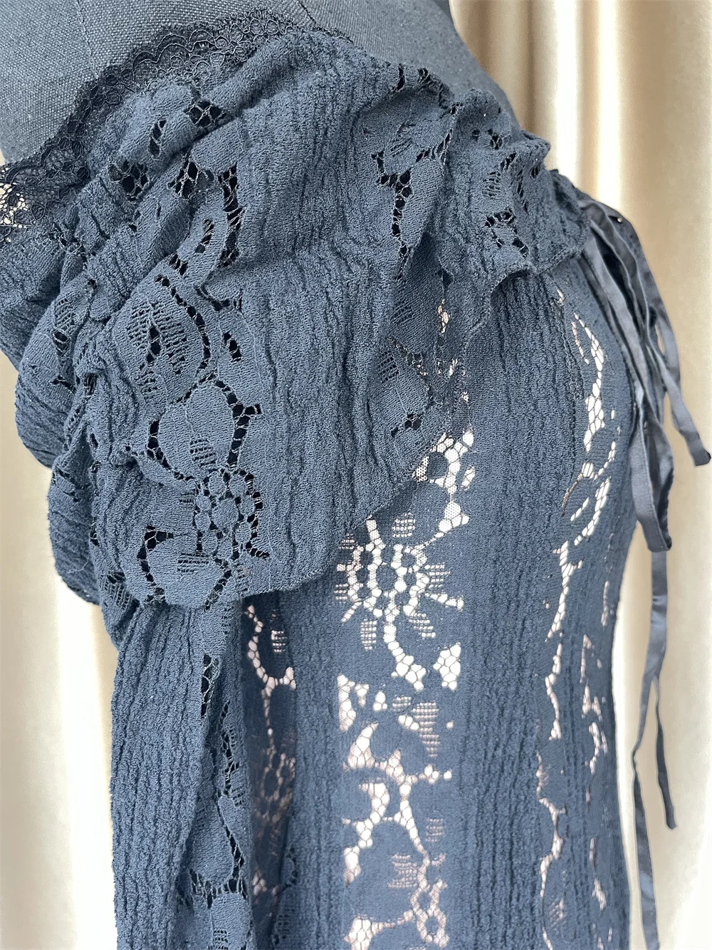 Vestido largo ajustado negro con hombros descubiertos para mujer, vestido de noche elegante de encaje de manga larga de alta calidad para fiesta de boda, otoño 2025