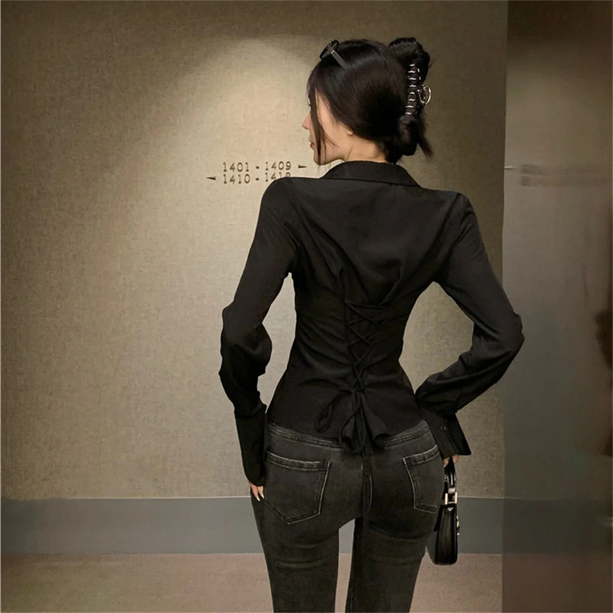 

Fashion Women Bandage Shirts Korean All Match Lace Up Streetwear Female Slim Blouse Spring Casual White Bell Sleeve Shirt New