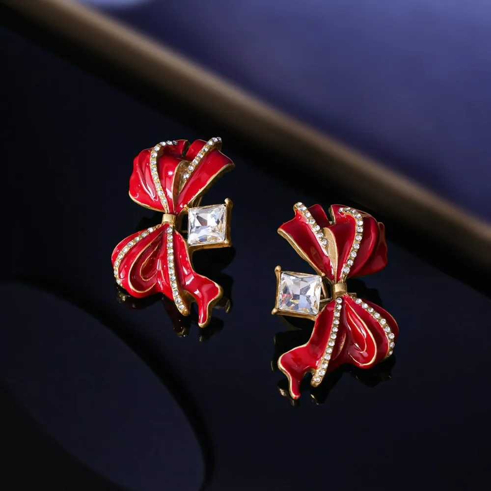 

Sexy Retro Bow Rhinestone Paved Stud Earrings, Niche Fashionable Design Middle-aged Vintage Red Enamel Earrings for Women