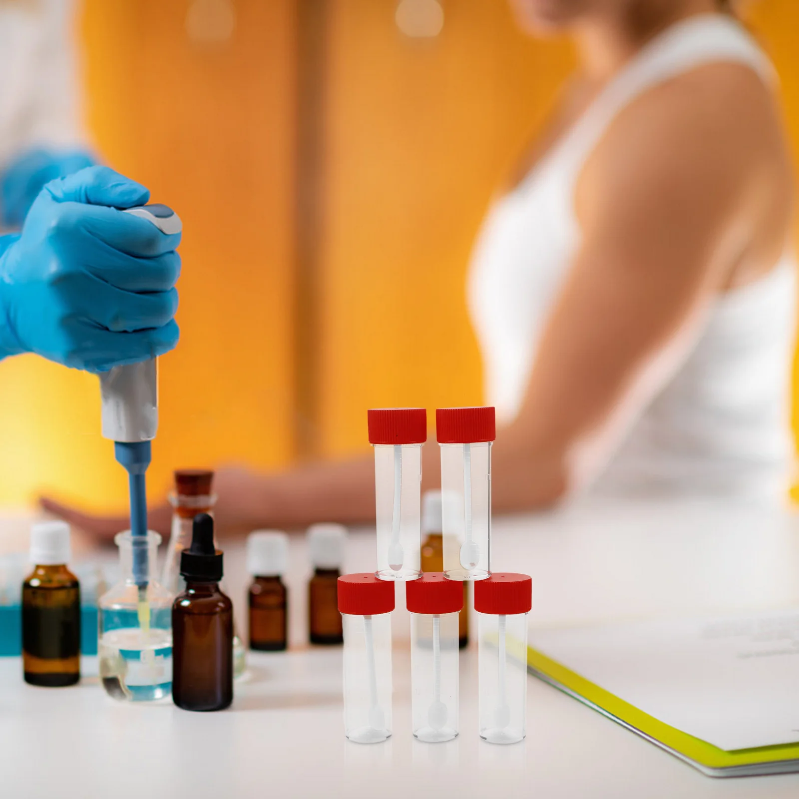 

100Pcs Plastic Stool Sample Cups Leakproof Specimen Containers Lab Storage Vials for Collection Vials with Caps