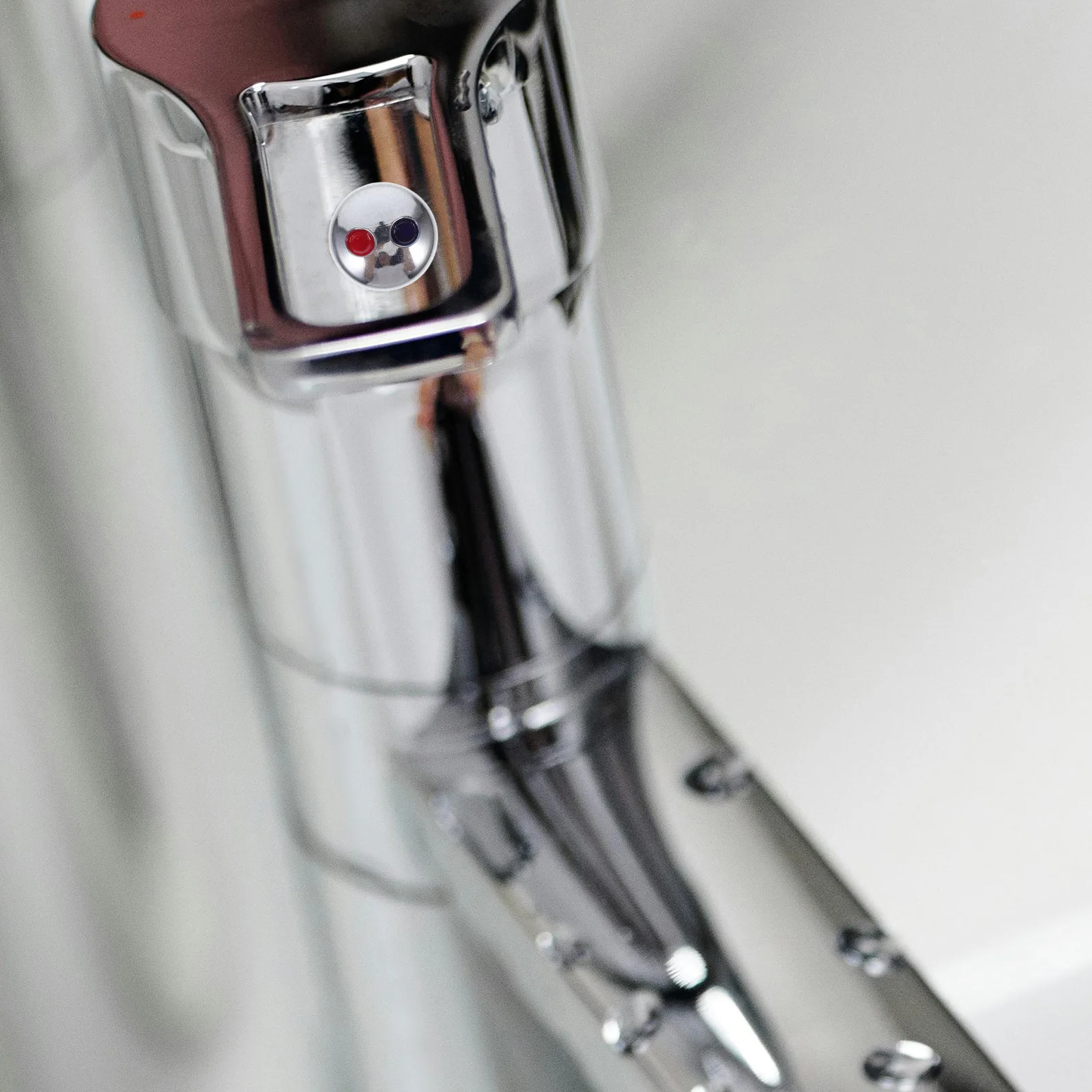 10Pcs Faucet Handle Temperature Markers - Clear Hot and Cold Water Indicator Buttons - Elegant Kitchen Bathroom Faucet