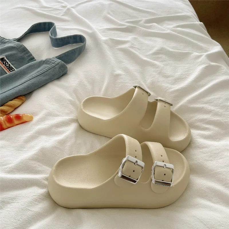 Women's Sandals Luxury Summer New Comfortable Non slip Outdoor Breathable Thick Bottom Height Raising Beach Slippers Sandals